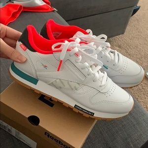 Reebok classic leather sneakers